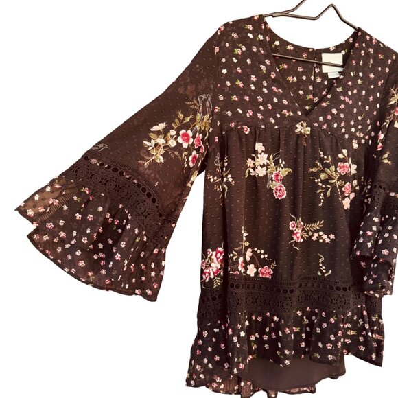 Maeve ANTHROPOLOGIE Small Floral Black Boho Top With Bell Sleeves & Crochet Trim - Picture 4 of 12